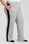 Imagem de Calça Feminina Plus Size Wed Leg Moletom Faixa Lateral Cós com Elástico Bolsos Funcionais - Serena