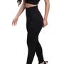 Imagem de Calça Legging Feminina Para Academia Não Transparente Modela