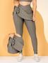 Calça Saia Legging Com Bolso Tapa Bumbum Moda Fitness Evangélica Treino Academia The Start Imagem de Calça Saia Legging Com Bolso Tapa Bumbum Moda Fitness Evangélica Treino Academia The Start