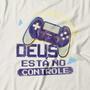 Imagem de Camiseta Feminina Deus Está No Controle