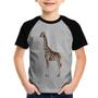 Imagem de Camiseta Raglan Infantil Girafa - Foca na Moda