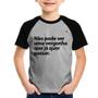 Imagem de Camiseta Raglan Infantil Não pode ver uma vergonha que já quer passar - Foca na Moda
