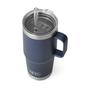 Imagem de Caneca YETI Rambler 750 ml com tampa de palha isolada a vácuo azul marinho