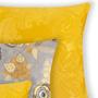 Imagem de Capa de Almofada Jacquard Decorativa Manchester 4 Unidades - Floral Cinza/Amarelo