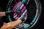 Imagem de Capa protetora para freio a disco de bicicleta MUC-OFF