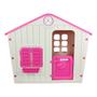 Imagem de Casa Infantil Rosa com Janelas e Porta em Plastico  Bel 