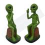 Imagem de Casal Estatua E.t Alien Decorativo Em Resina Extraterreste