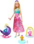 Imagem de Centro de jogos com boneca Barbie, dragão e berçário em um cenário colorido