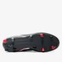 Chuteira Campo Umbro Attak Eternal - Preto+Prata Imagem de Chuteira Campo Umbro Attak Eternal - Preto+Prata