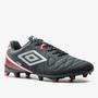 Chuteira Campo Umbro Attak Eternal - Preto+Prata Imagem de Chuteira Campo Umbro Attak Eternal - Preto+Prata