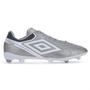 Imagem de Chuteira Umbro Campo Adamant Master Class Club Prata e Branco - Masculino