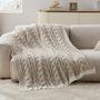 Imagem de Cobertor Bedsure Cable Knit Chenille Chunky Knit Twin Beige