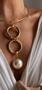 Imagem de Colar Choker Aro Liso Fino detalhe Circulares Vazado com Pingente Pérola Grande Folheado Ouro Dourado Moda Luxo