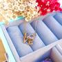 Imagem de Colar com Pingente Escrito Love Cravejado com Zircônias Folheado em Ouro 18K Softjoias 