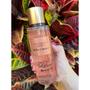 Imagem de Colonia victoria secret amber romance original importado