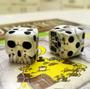 Imagem de Conjunto 2 Dados Rpg D&D Resina Crânio Esqueleto 6 Lados