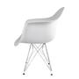 Imagem de Conjunto Com 2 Cadeiras Eames Com Braço Eiffel Branca Empório Tiffany Base Aço Cromado