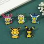 Imagem de Conjunto com 5 Broches de Pikachu - Emblemas de Metal Esmaltado para Roupas