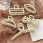 Imagem de Conjunto de 5 Garras de Cabelo com Pérolas - Versátil para Todos os Tipos de Cabelo