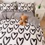 Imagem de Conjunto de Edredom Houseri Love Heart Preto e Branco - Tamanho Queen