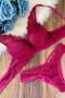 Imagem de Conjunto de lingerie com a alça rendada na cor rosa desejo