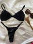 Imagem de Conjunto de lingerie em renda sem bojo e sem aro