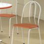 Imagem de Conjunto de Mesa com 4 Cadeiras Leila Branco e laranja