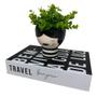 Imagem de Conjunto decor livro Travel e vaso rosto mulher com planta