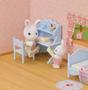 Imagem de Conjunto Escrivaninha Menina Coelho Neve Sylvanian Families Epoch