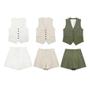 Imagem de Conjunto Feminino Vintage Branco - Colete Sem Mangas e Shorts com Bolsos (2024)