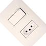 Imagem de Conjunto Pial Plus+ 4X2 Branco Com Placa(1Paralelo+Tomada 10A) 615078Bc