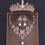 Imagem de Conjunto tiara de noivas com colar e brincos cor dourado 