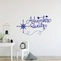 Imagem de Decalques de Parede Náuticos - Compasso e "Adventure Awaits" - Decoração para Quarto Infantil