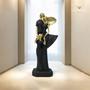 Imagem de Decoração Família Unida Pai Mãe E Filha Em Gesso Preto Com Detalhes Em Ouro - VÁRIAS VARIEDADES