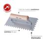 Imagem de Desempenadeira De Aço Com Cabo Anatômico Dentada Com Tamanho De 12 X 24 cm Durín
