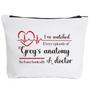 Imagem de Doctor Gifts, Funny Doctor Makeup Bag, Grey's Anatomy Gifts Inspired Makeup Bag for Women Homens - Eu assisti a todos os episódios de Grey's Anatomy, então eu sou basicamente um médico