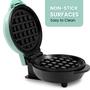 Imagem de Elite Gourmet EWM013M Máquina de Waffle Elétrica Mini 5” Menta