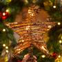 Imagem de Enfeite de Árvore de Natal Brightown - Estrela de Rattan 3D com Luzes