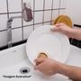 Imagem de Escova de Pratos Para Limpeza Com Pega Cabo Bambu Oikos