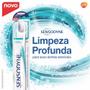 Escova Dental Sensodyne Limpeza Profunda Extra Macia Dentes Sensíveis 1 Unidade Imagem de Escova Dental Sensodyne Limpeza Profunda Extra Macia Dentes Sensíveis 1 Unidade