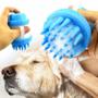 Imagem de Escova Massageador Dispenser Banho Pet Shampoo