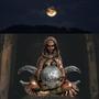 Imagem de Escultura Bruxa Wicca Triluna Lua Triplice 13 cm em Resina