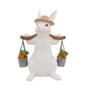 Imagem de Escultura coelho carregando cestos de cenouras em resina