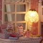 Imagem de Flever Dollhouse Miniatura DIY House Kit Sala Criativa com móveis e tampa de vidro para presente de arte romântica (Anjo do Sonho)