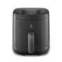 Fritadeira airfryer electrolux eaf40 efficient 5,6l 1400w grafite 220v Imagem de Fritadeira airfryer electrolux eaf40 efficient 5,6l 1400w grafite 220v