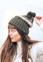 Imagem de Gorro Feminino Touca em Tricô com Listras e Pompom