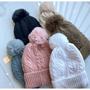 Imagem de Gorro touca de tricô com pompom feminino gorro touca de tricô com pompom feminino cor:preto