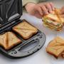 Imagem de Grill 3 em 1 c/ 3 Tipos de Chapas 750w-127v Multi - CE192
