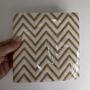 Imagem de Guardanapo de Papel Folha Dupla Folhas Chevron Dourado 32x32 cm Silver Festas - Inspire sua Festa Loja