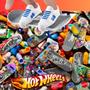 Imagem de Hot Wheels Skate De Dedo Profissional Com Tênis Fingerboard